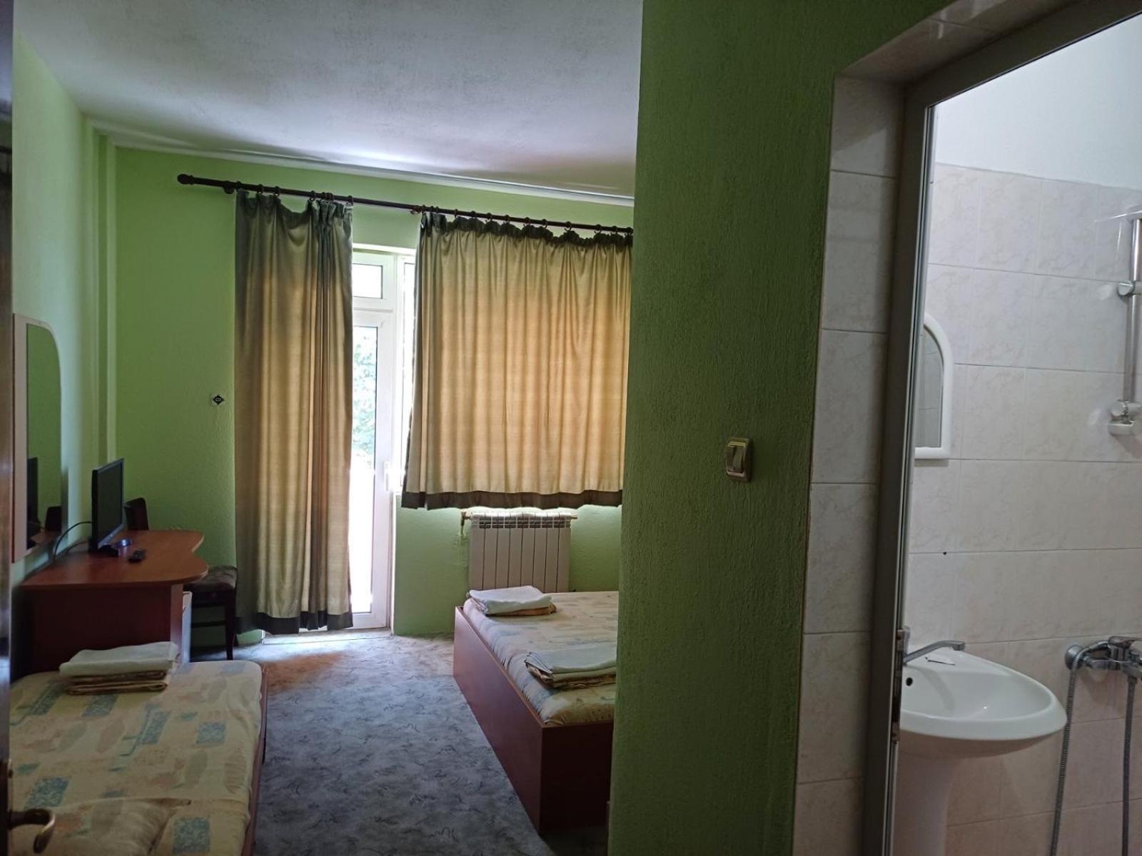 Hotel Интернационал Kulata Exterior foto