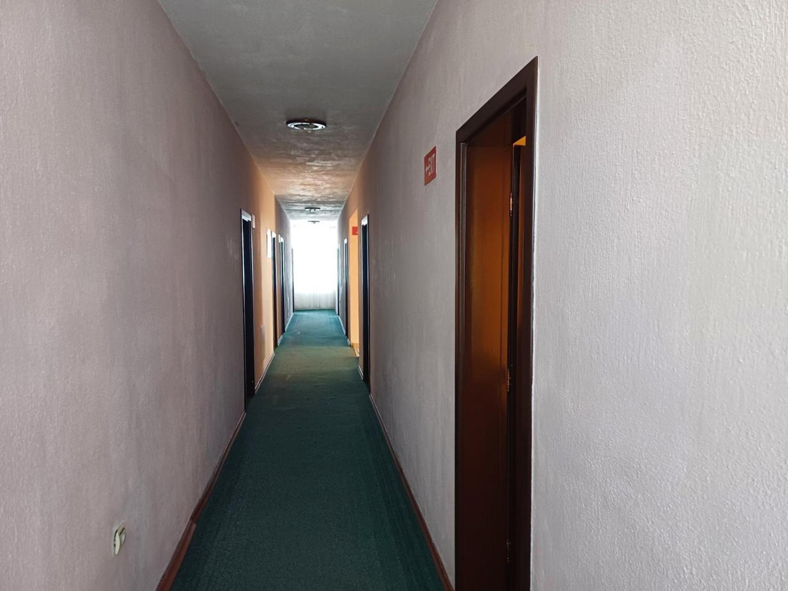 Hotel Интернационал Kulata Exterior foto